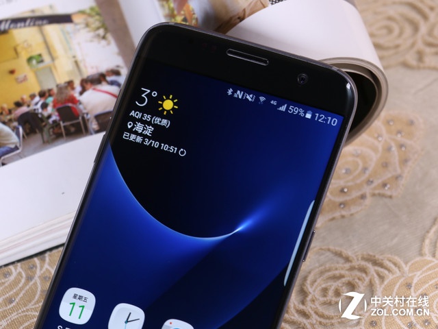 逛春节庙会想照相 这几部手机成"焦点" 